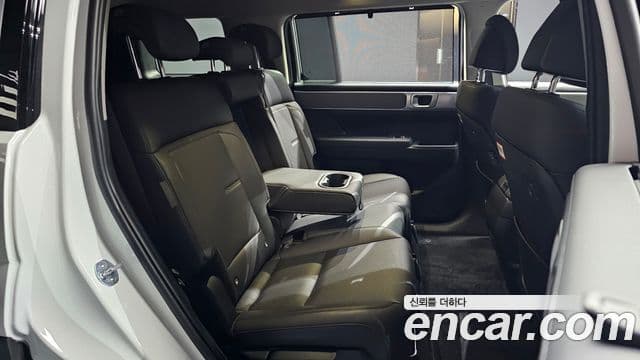 Hyundai Santa Fe 2023 — Şəkil 10/20