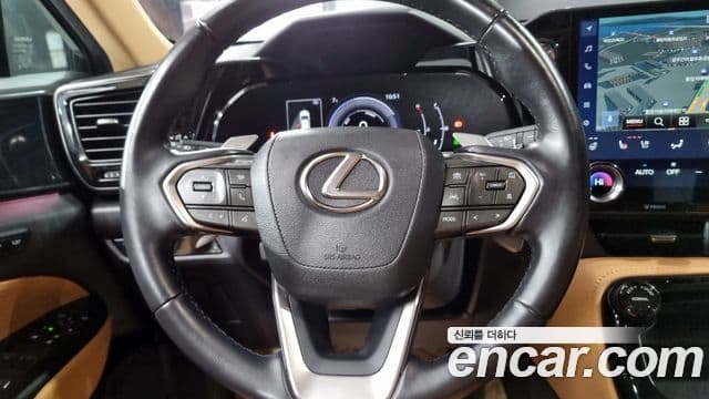 Lexus NX350h 2023 — ფოტო 10/18