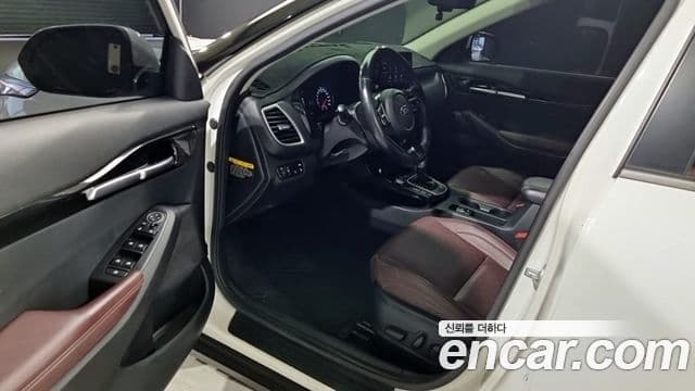 Kia Seltos 2019 — Photo 2/18