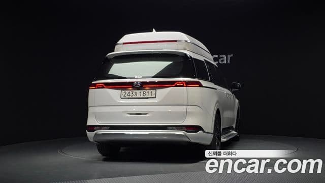 Kia Carnival 2021 — Фото 4/20
