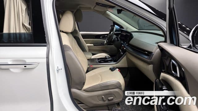 Kia Carnival 2021 — Фото 10/20