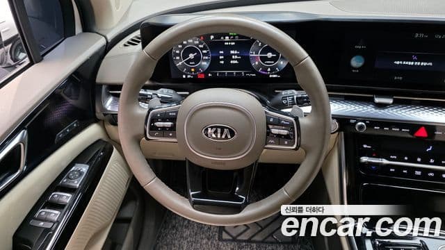 Kia Carnival 2021 — Фото 13/20