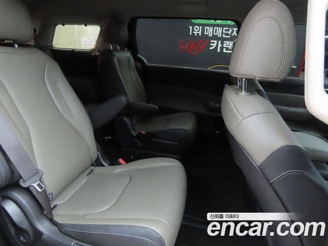 Kia Carnival 2024 — фото 5 из 20