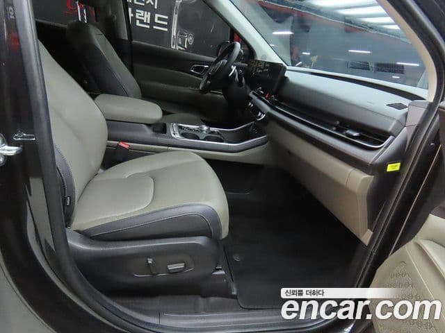 Kia Carnival 2024 — фото 7 из 20