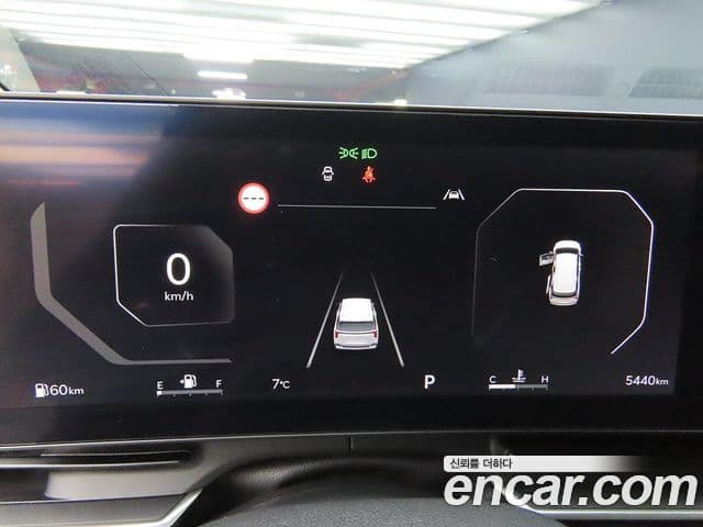 Kia Carnival 2024 — фото 13 из 20