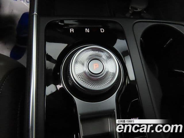Kia Carnival 2024 — фото 16 из 20