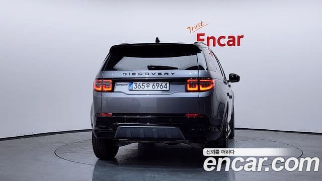 Land Rover Discovery Sport 2025 — ფოტო 4/20