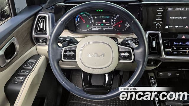 Kia Sorento 2022 — Şəkil 16/20