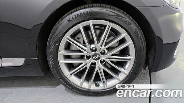 Kia The K9 2020 — ფოტო 5/20