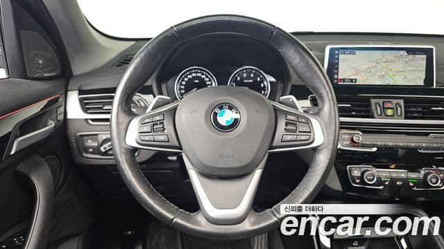 BMW X1 2021 — Şəkil 13/20
