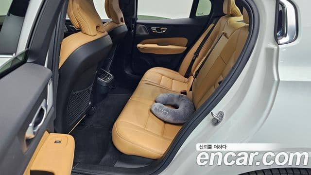 Volvo S60 2024 — Photo 13/20