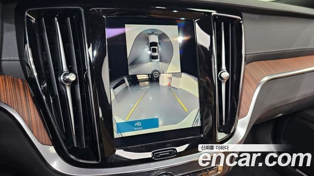 Volvo S60 2024 — Photo 10/20