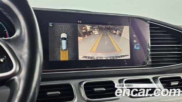 Mercedes-Benz GLE-Class 2019 — Photo 8/20