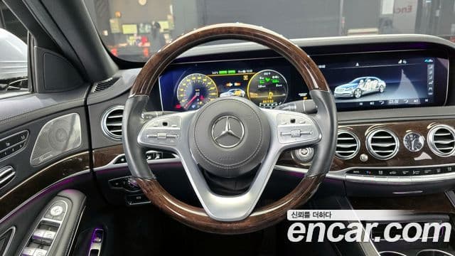 Mercedes-Benz S-Class 2020 — Photo 5/20