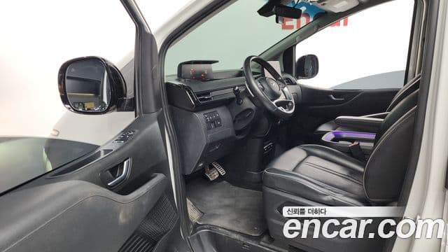 Hyundai Staria 2022 — Şəkil 10/20