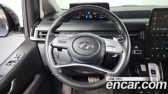 Hyundai Staria 2022 — Şəkil 13/20