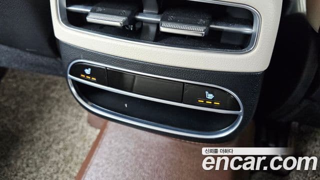 Genesis GV70 2021 — Şəkil 17/20