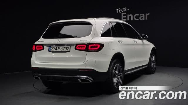 Mercedes-Benz GLC-Class 2022 — ფოტო 2/20