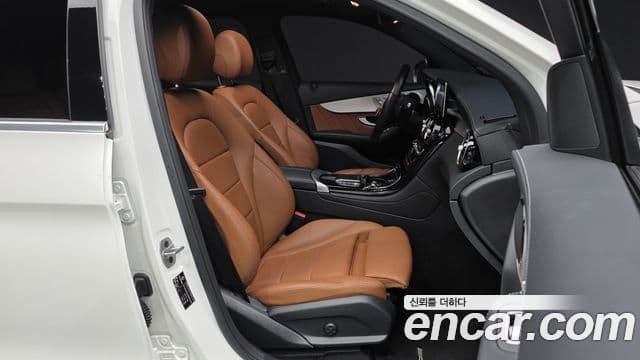 Mercedes-Benz GLC-Class 2022 — ფოტო 11/20