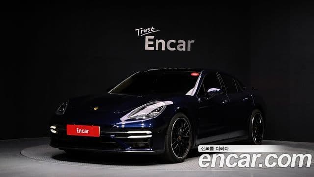 Porsche Panamera 2021 — Photo 2/20
