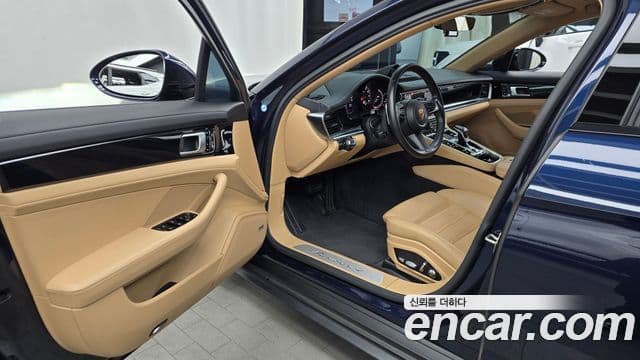 Porsche Panamera 2021 — Photo 18/20
