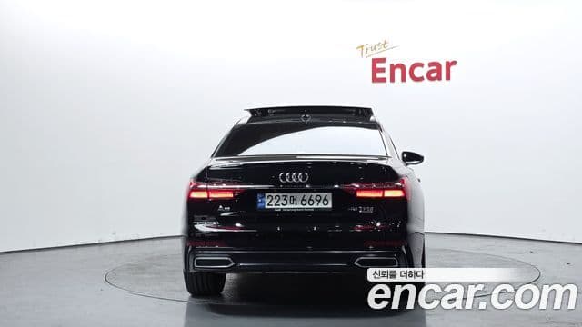 Audi A6 2022 — ფოტო 4/20