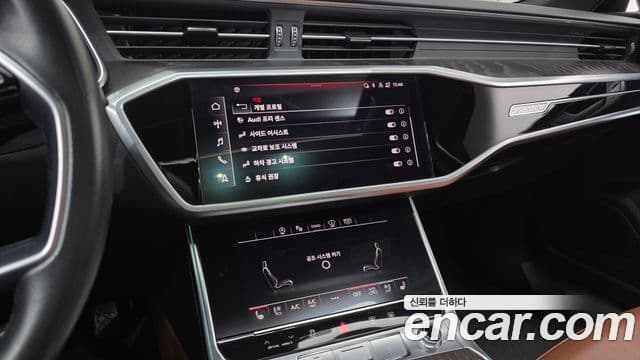 Audi A6 2022 — ფოტო 14/20