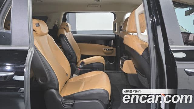 Kia Carnival 2020 — Şəkil 12/20