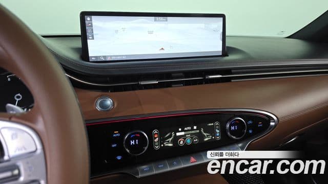 Genesis GV70 2021 — Photo 16/20
