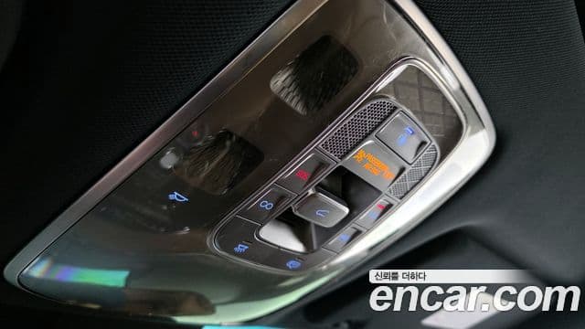 Genesis GV70 2021 — Photo 5/20