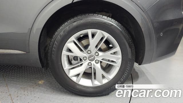Genesis GV70 2021 — ფოტო 4/20