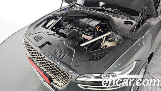 Genesis GV70 2021 — ფოტო 2/20