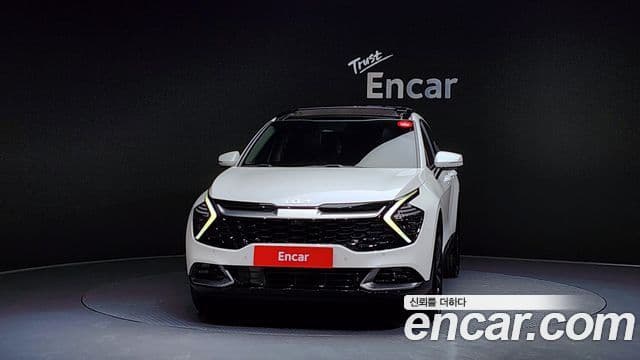 Kia Sportage 2021 — ფოტო 3/20