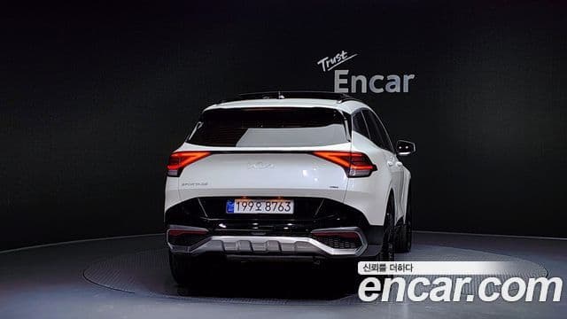 Kia Sportage 2021 — ფოტო 4/20