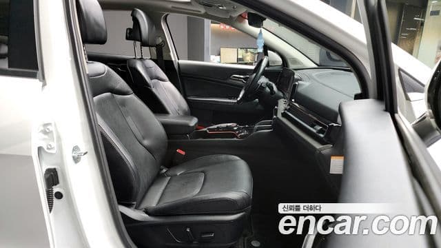 Kia Sportage 2021 — ფოტო 11/20