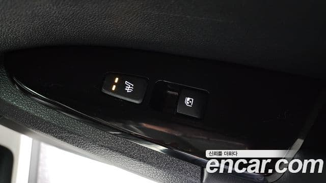 Kia Sportage 2021 — ფოტო 18/20