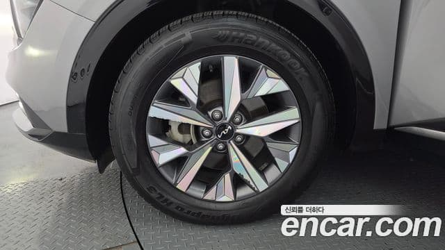 Kia Sportage 2021 — ფოტო 5/20