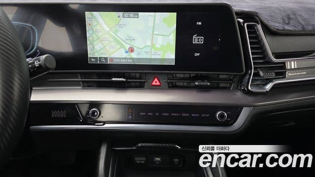 Kia Sportage 2021 — ფოტო 17/20