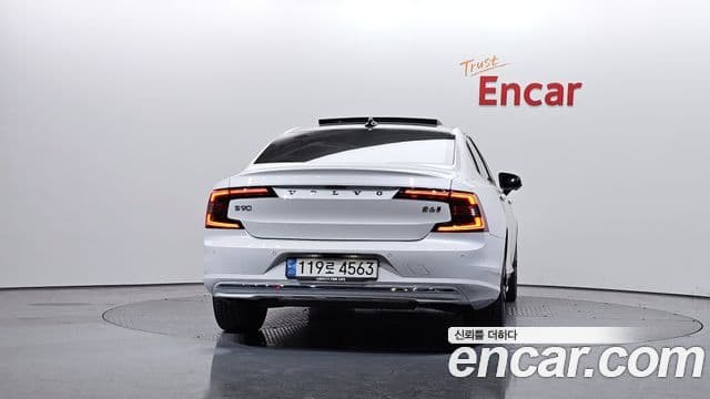 Volvo S90 2023 — Şəkil 4/20
