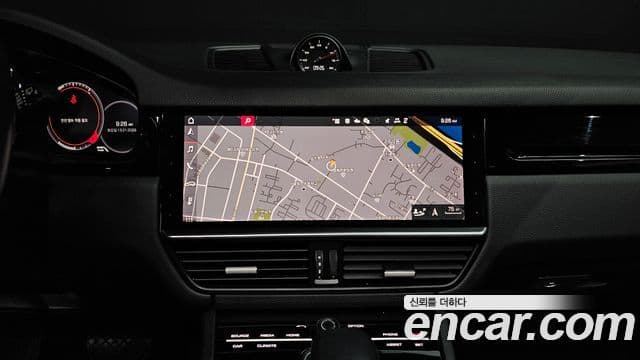 Porsche Cayenne 2020 — фото 14 из 20