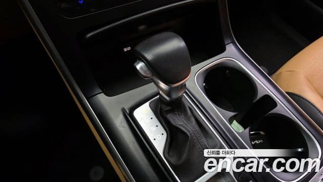 Kia Carnival 2023 — Фото 9/20