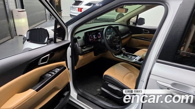 Kia Carnival 2023 — Фото 10/20