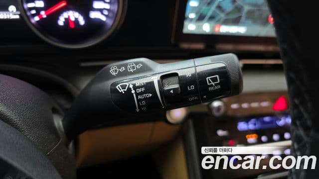 Kia Carnival 2023 — Фото 15/20