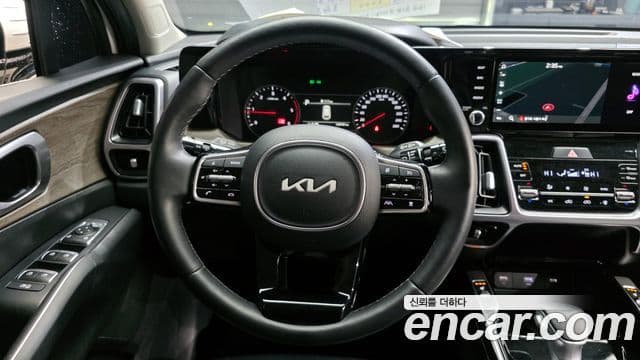 Kia Sorento 2022 — Фото 13/20