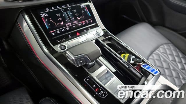 Audi Q7 2022 — Şəkil 9/20