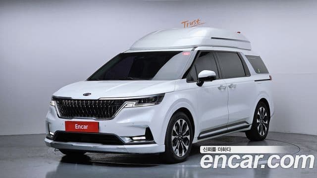 Kia Carnival 2021 — ფოტო 10/20