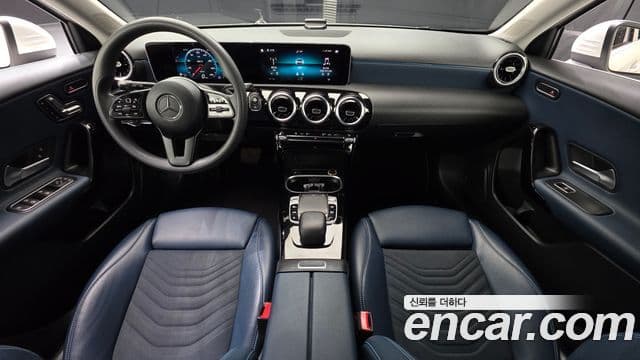 Mercedes-Benz A-Class 2019 — Şəkil 10/20