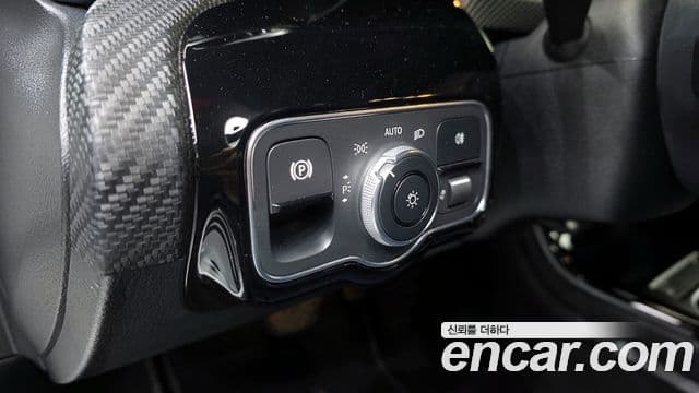 Mercedes-Benz A-Class 2019 — Şəkil 7/20