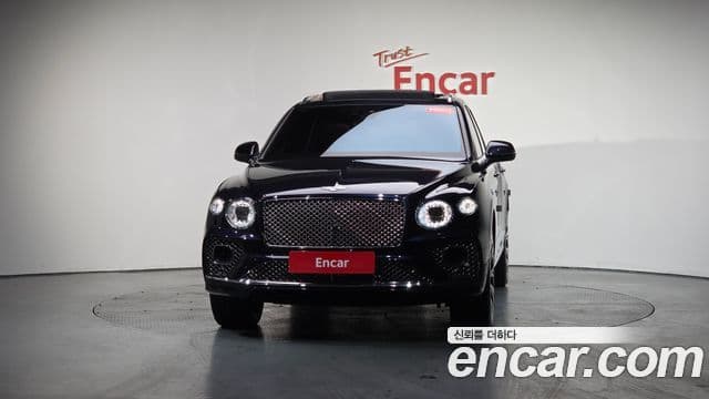 Bentley Bentayga 2022 — ფოტო 3/20