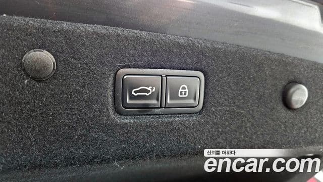 Kia K8 2022 — Şəkil 17/20